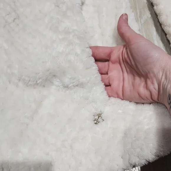 Calvin Klein Cream Faux-Sherpa Zip Jacket - Picture 3 of 9